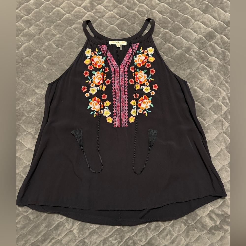 Andree by Unit Embroidered Sleeveless Top Sz S